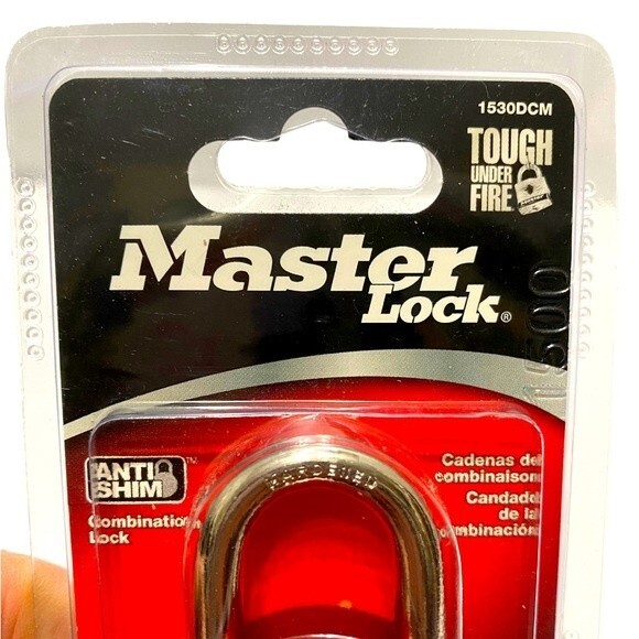 Master Lock Combination Padlock - Red - Picture 3 of 3